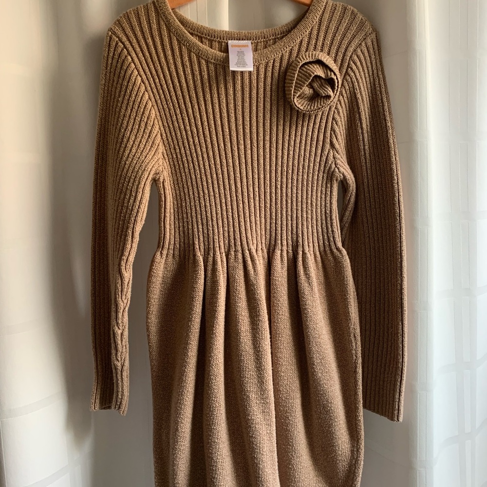 Gymboree sweater dress in gold size 5. Long sleeve fit & flare golden birthday